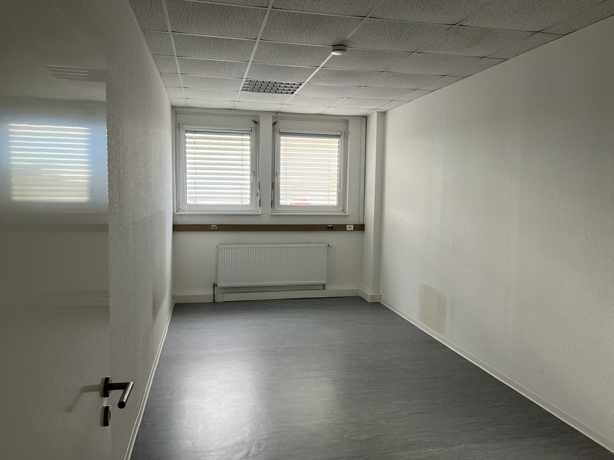 SCHWEDLER | Ganze Etage nur für Sie - Helle Geräumige Büroetage !