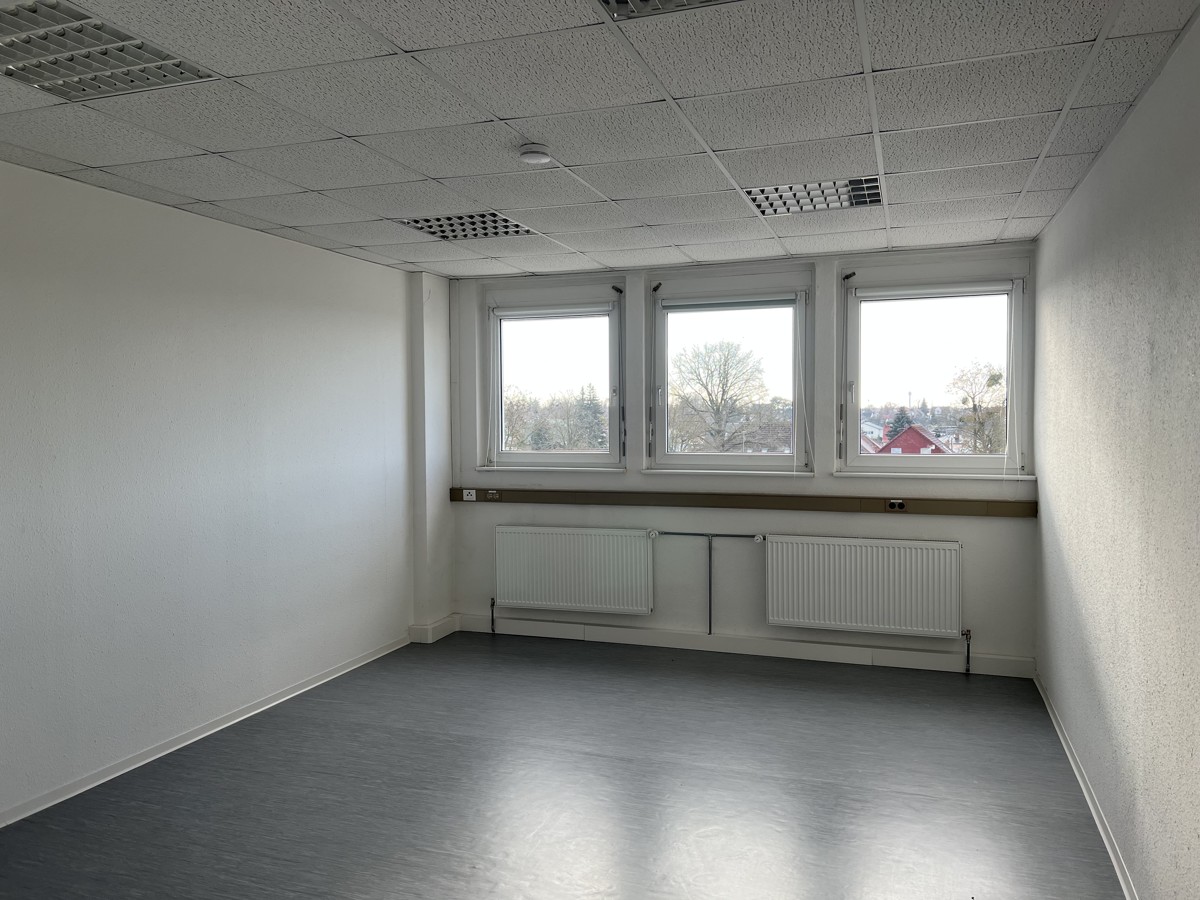 SCHWEDLER | Ganze Etage nur für Sie - Helle Geräumige Büroetage !