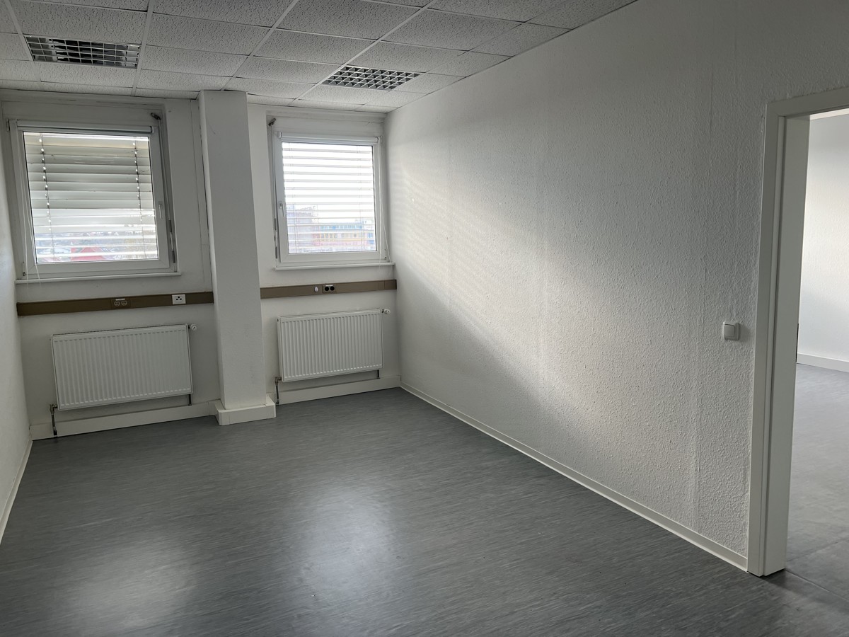 SCHWEDLER | Ganze Etage nur für Sie - Helle Geräumige Büroetage !