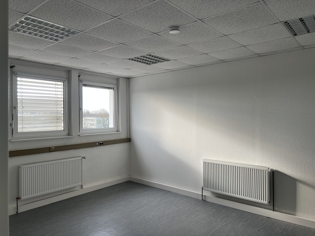 SCHWEDLER | Ganze Etage nur für Sie - Helle Geräumige Büroetage !