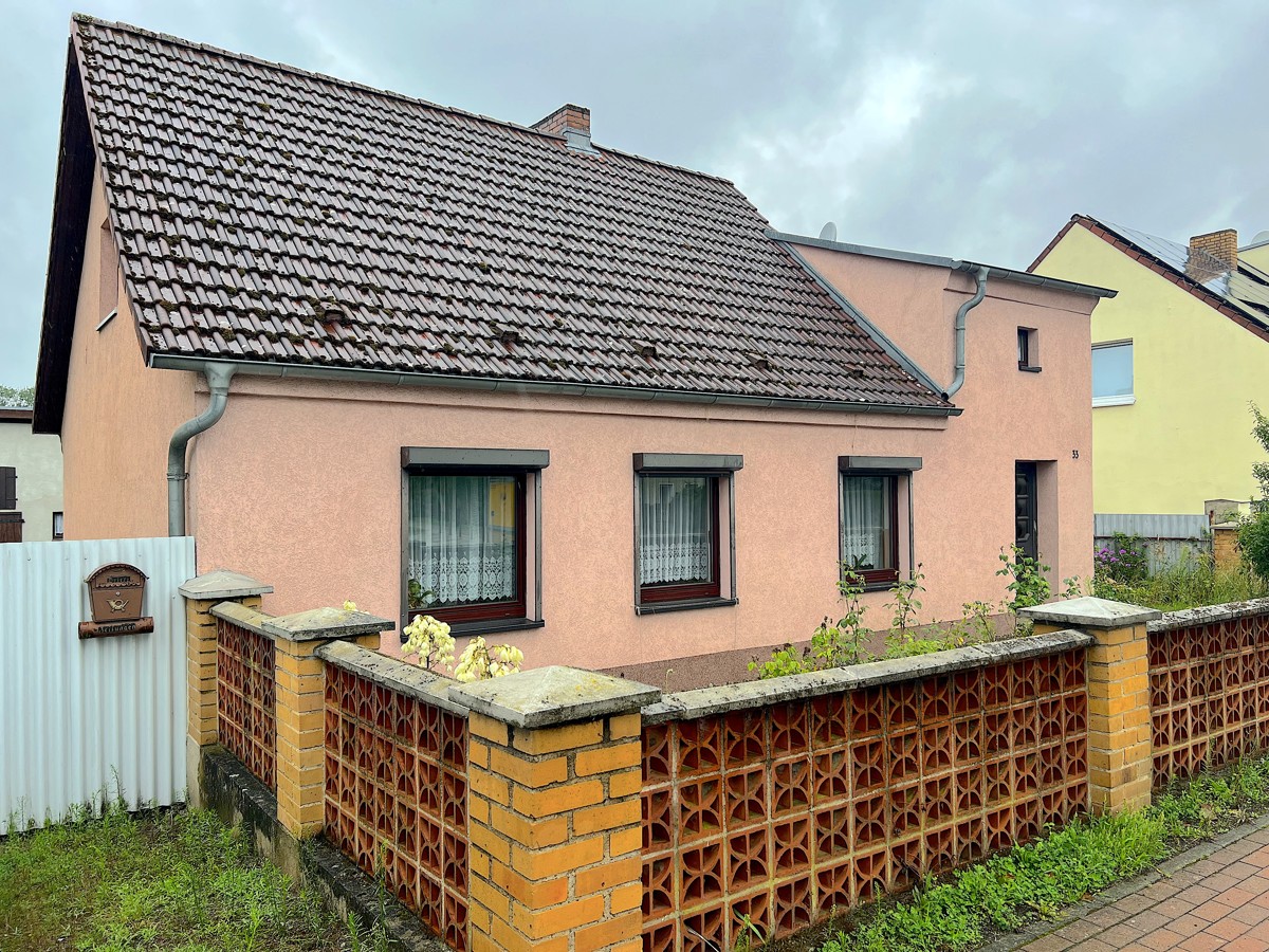 EINFAMILIENHAUS IN BRITZ | Tolle Gelegenheit, besonders für Handwerker mit kreativen Ideen!