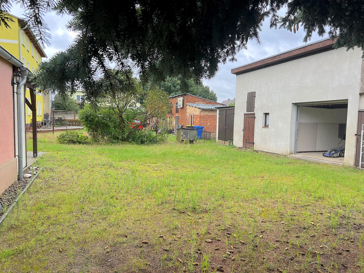 IM HERZEN VON BRITZ | Charmantes Wohnhaus mit einer großzügigen Grundstücksfläche von 1280 qm!