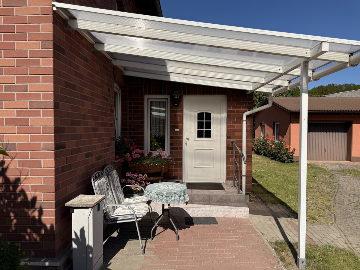 EINMALIGE GELEGENHEIT | Doppelhaushälfte optimal für eine Großfamilie mit viel Platz und Komfort!