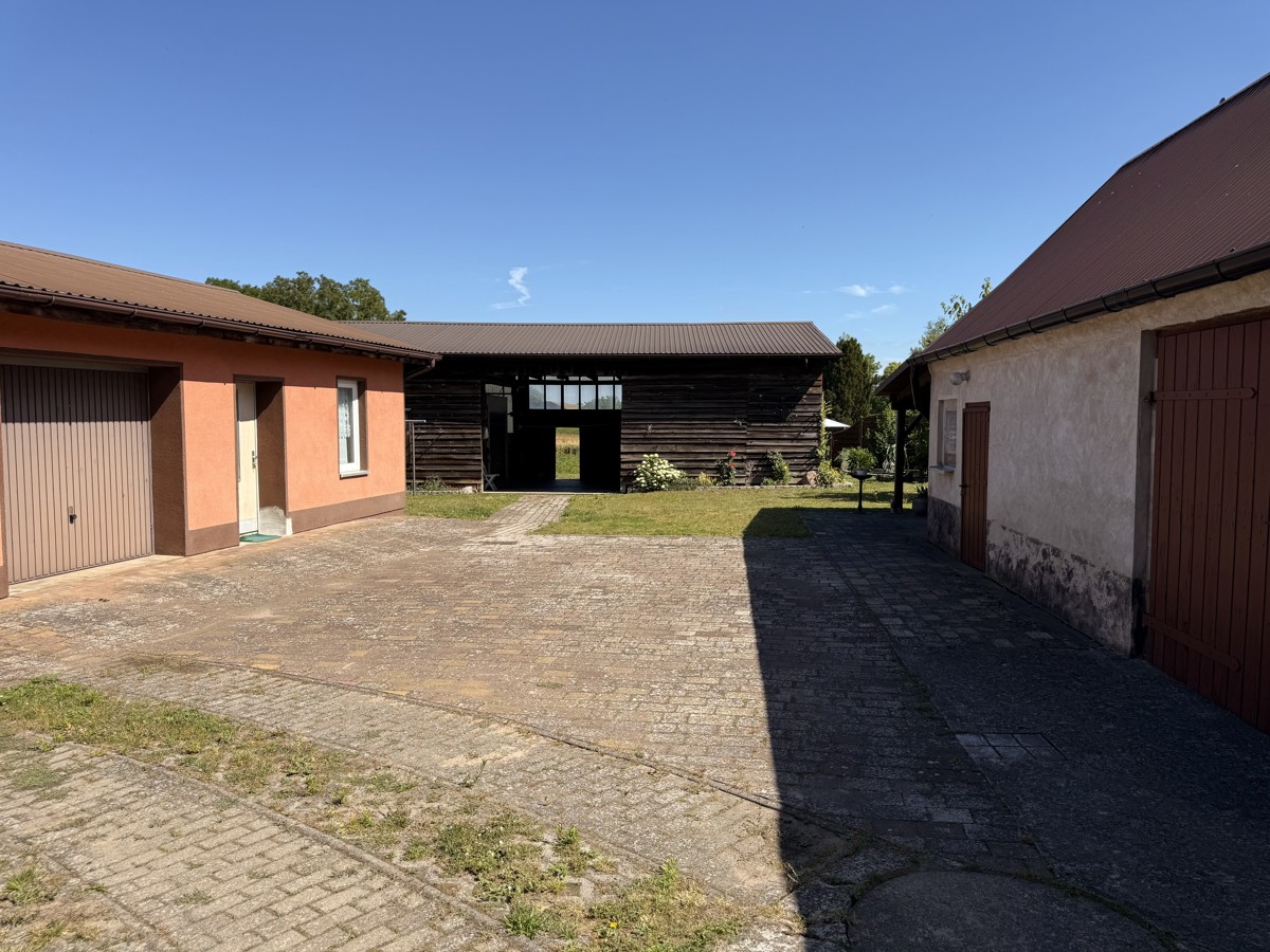 EINMALIGE GELEGENHEIT | Doppelhaushälfte optimal für eine Großfamilie mit viel Platz und Komfort!