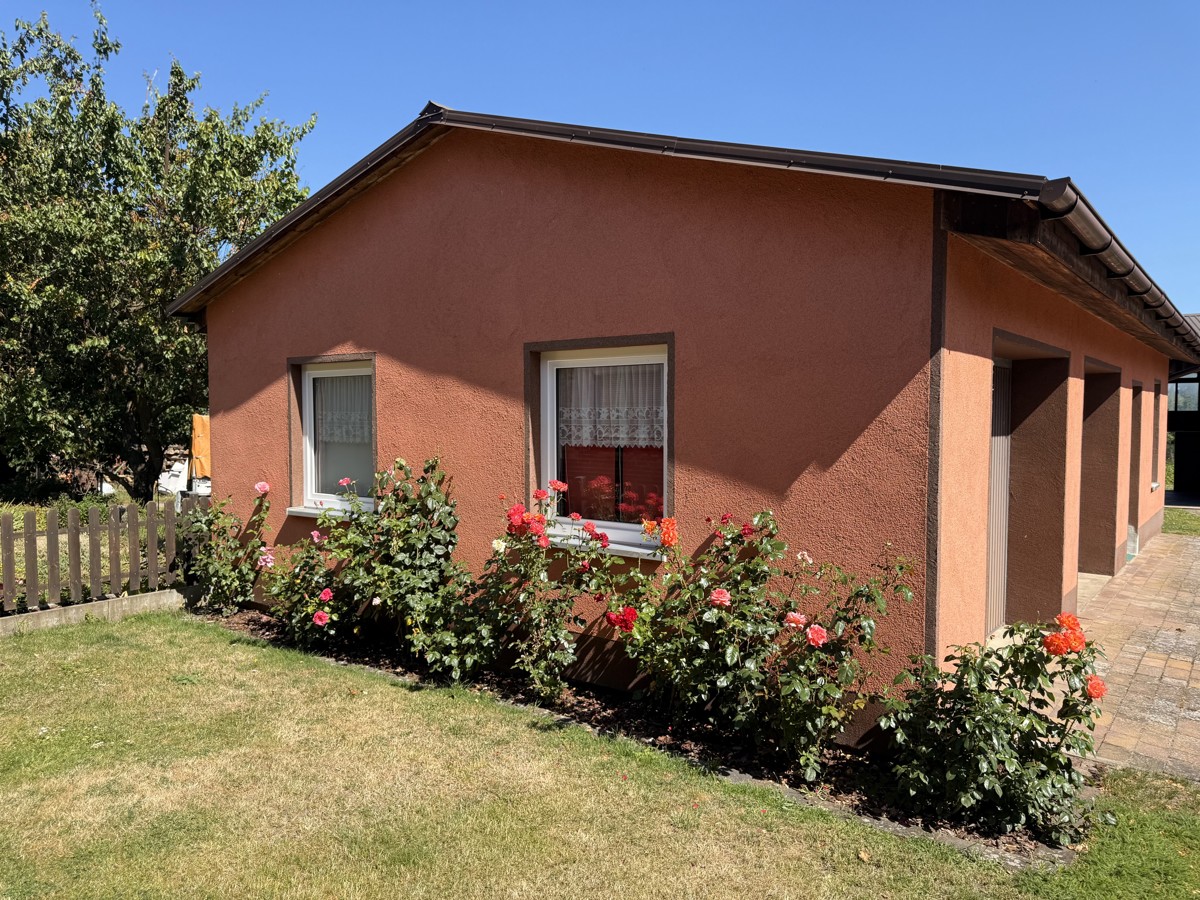 EINMALIGE GELEGENHEIT | Doppelhaushälfte optimal für eine Großfamilie mit viel Platz und Komfort!