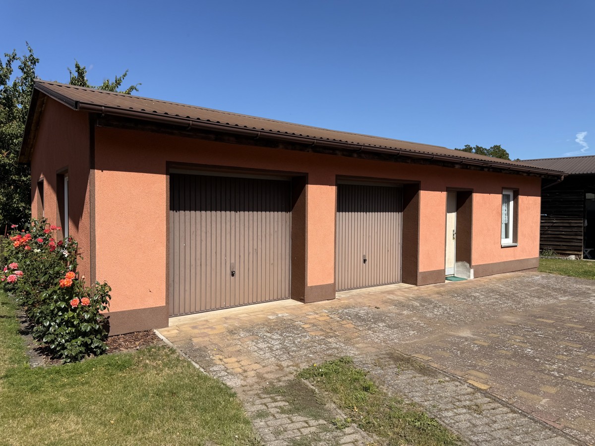 EINMALIGE GELEGENHEIT | Doppelhaushälfte optimal für eine Großfamilie mit viel Platz und Komfort!