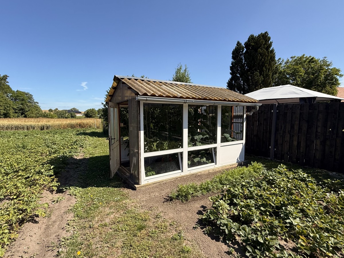 EINMALIGE GELEGENHEIT | Doppelhaushälfte optimal für eine Großfamilie mit viel Platz und Komfort!