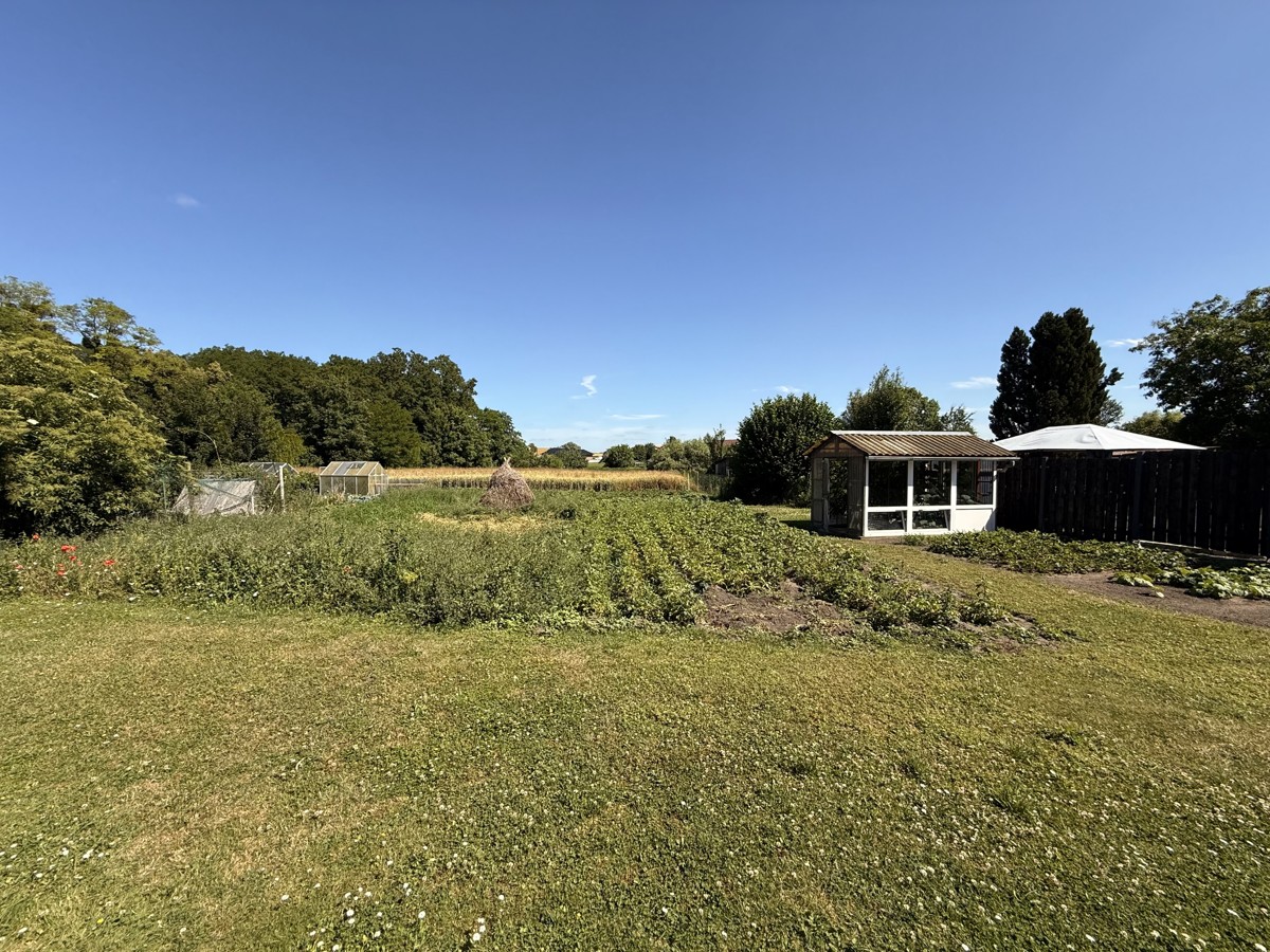 EINMALIGE GELEGENHEIT | Doppelhaushälfte optimal für eine Großfamilie mit viel Platz und Komfort!