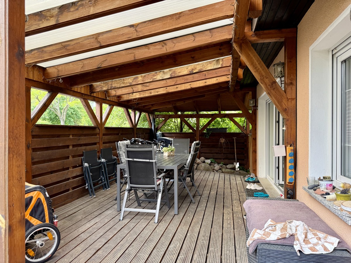 BUNGALOW IN COTTBUS | Zwei Häuser auf einem großzügigen Grundstück- 1429 qm