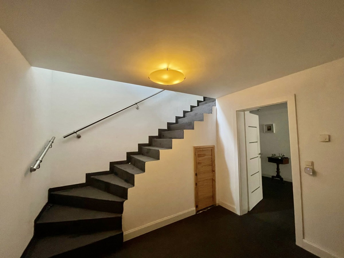 FAMILIENFREUNDLICHER BUNGALOW | Pool + Grundstück + Sauna + viel Platz und Komfort!