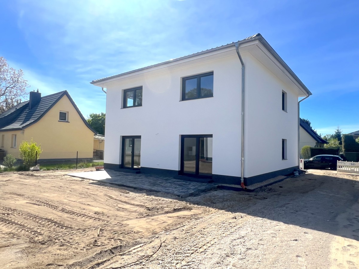 PROVISIONSFREI | SOFORT BEZUGSFREI - TOP Neubau Stadt Villa in ruhiger beliebter Wohnlage !