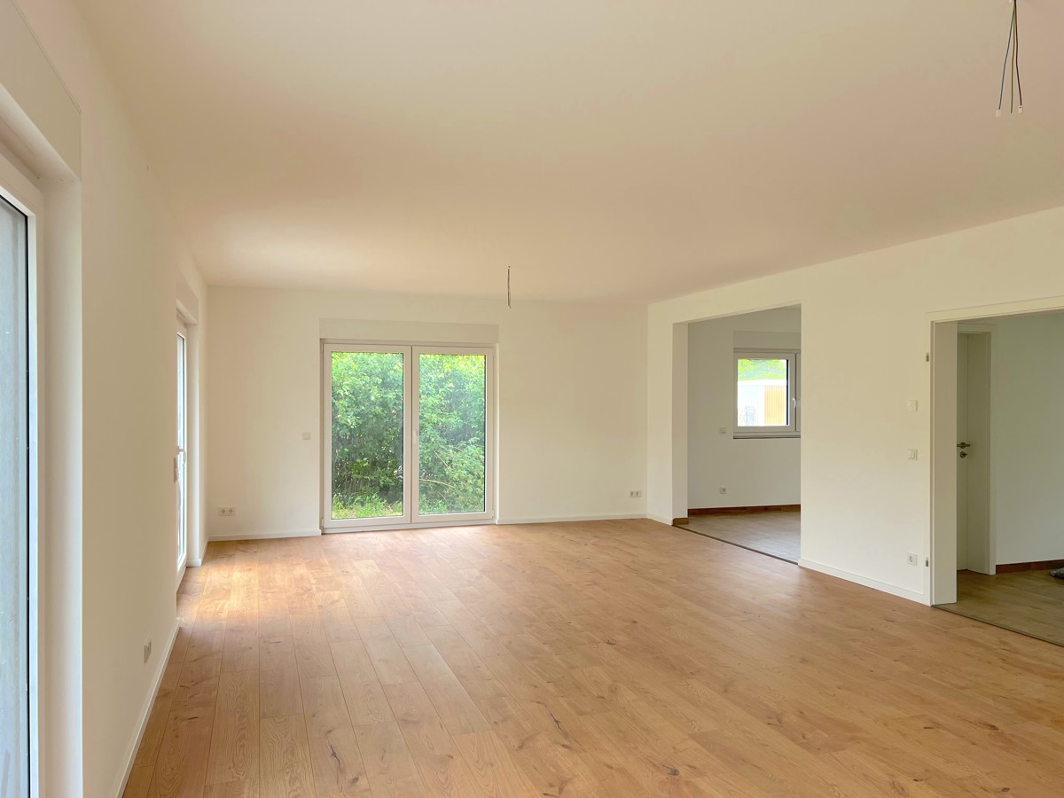 PROVISIONSFREI | SOFORT BEZUGSFREI - TOP Neubau Stadt Villa in ruhiger beliebter Wohnlage !