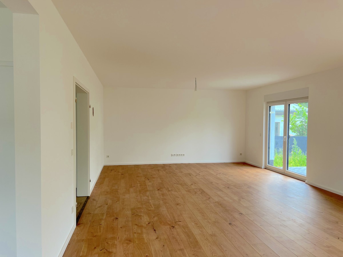 PROVISIONSFREI | SOFORT BEZUGSFREI - TOP Neubau Stadt Villa in ruhiger beliebter Wohnlage !