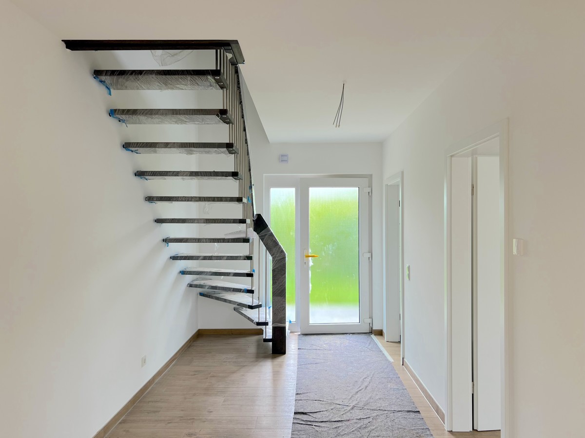 PROVISIONSFREI | SOFORT BEZUGSFREI - TOP Neubau Stadt Villa in ruhiger beliebter Wohnlage !