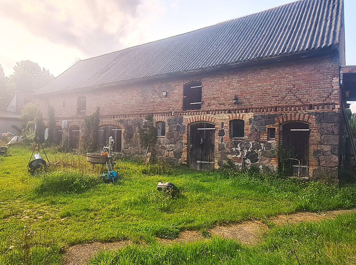 NEUER PREIS |PROVISIONSFREI | Großzügiger Vierseitenhof auf 15 000m² Grundstück mit viel Potential