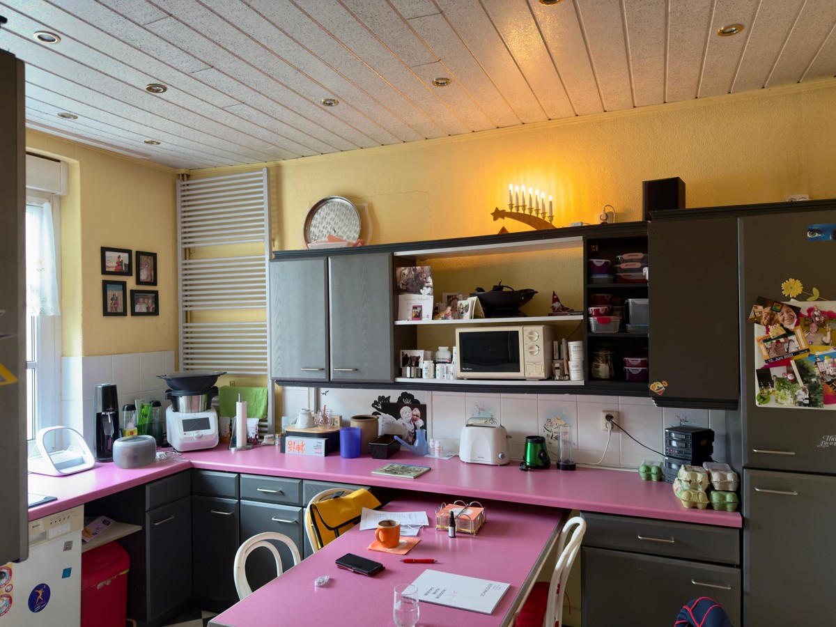 PROVISIONSFREI | Stilvolles Zweifamilienhaus 170m² mit großem wunderschönen Grundstück 1383m²