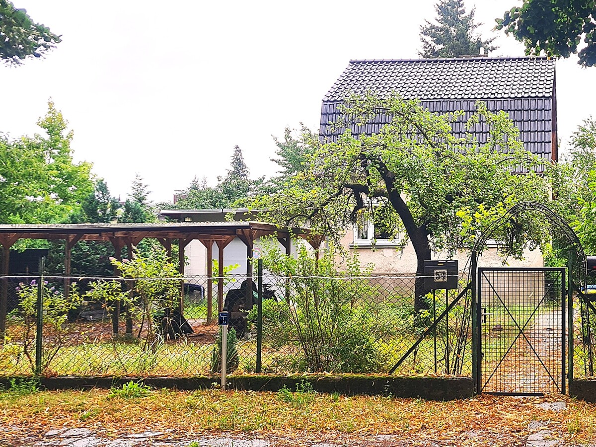 PROVISIONSFREI | Solides Familienhaus mit Garten, Schwerlastgarage und Potenzial – Nähe Berlin-Buch
