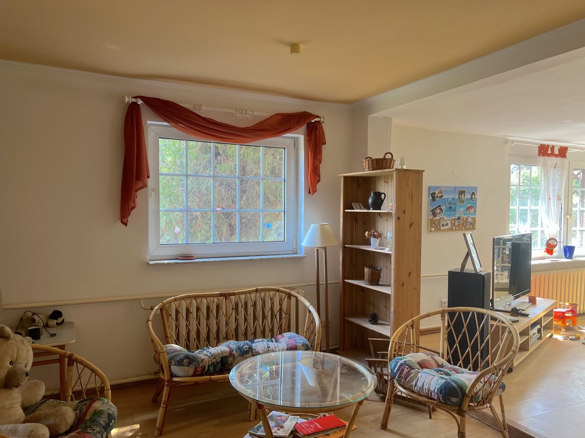 PROVISIONSFREI |133 m² Doppelhaushälfte mit Garage, Kamin, Pool, Teich auf 755m² Grundstück