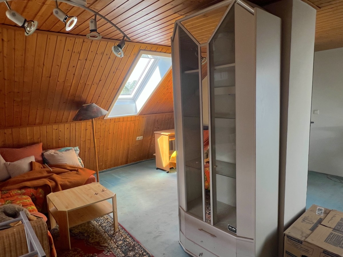 PROVISIONSFREI |133 m² Doppelhaushälfte mit Garage, Kamin, Pool, Teich auf 755m² Grundstück