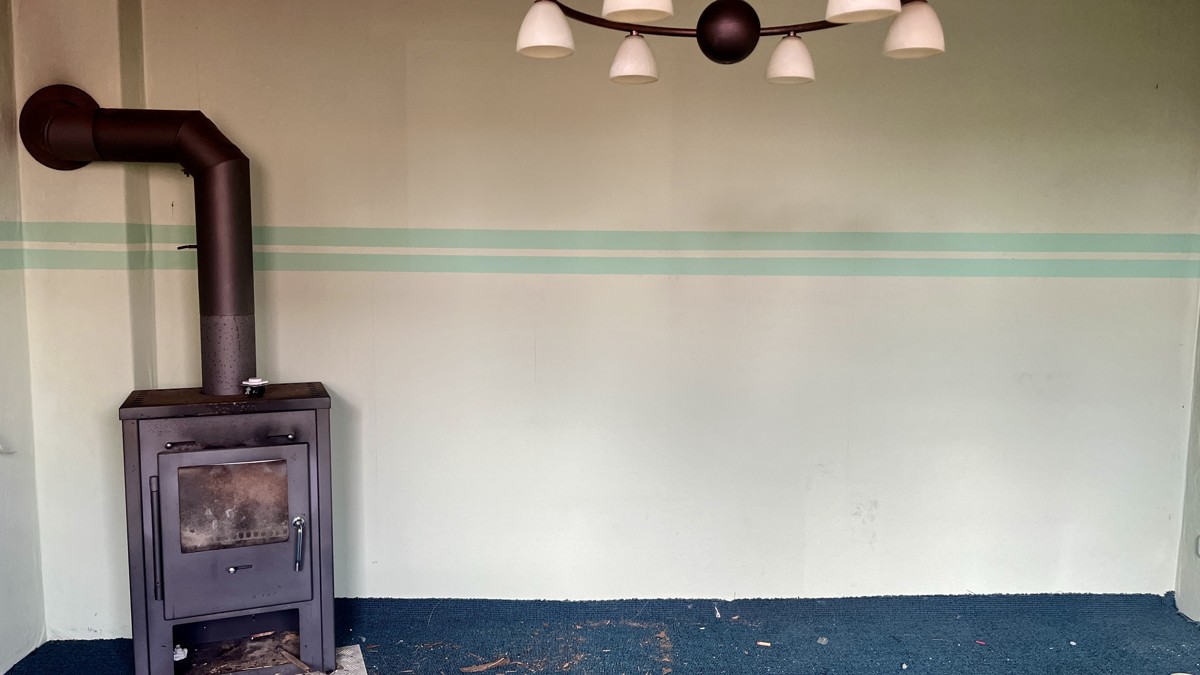 PROVISIONSFREI|Neuer Preis! Freistehendes Einfamilienhaus mit 5 Zimmern, Nebengelass und 3 Garagen