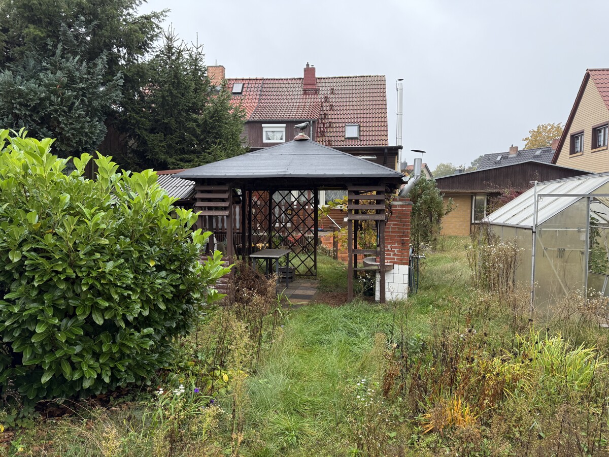 PROVISIONSFREI| Doppelhaushälfte mit guter Grundsubstanz für die ganze Familie in Eberswalde!