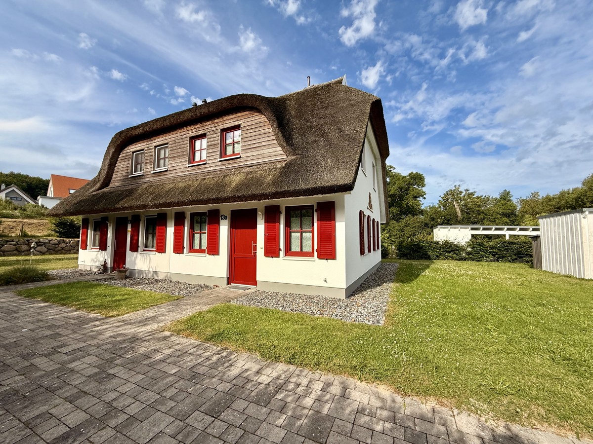 OSTSEEBLICK ZUM GREIFEN NAH |MEGA Lage in Wassernähe + inklusive hochwertiger Wohnraumausstattung!