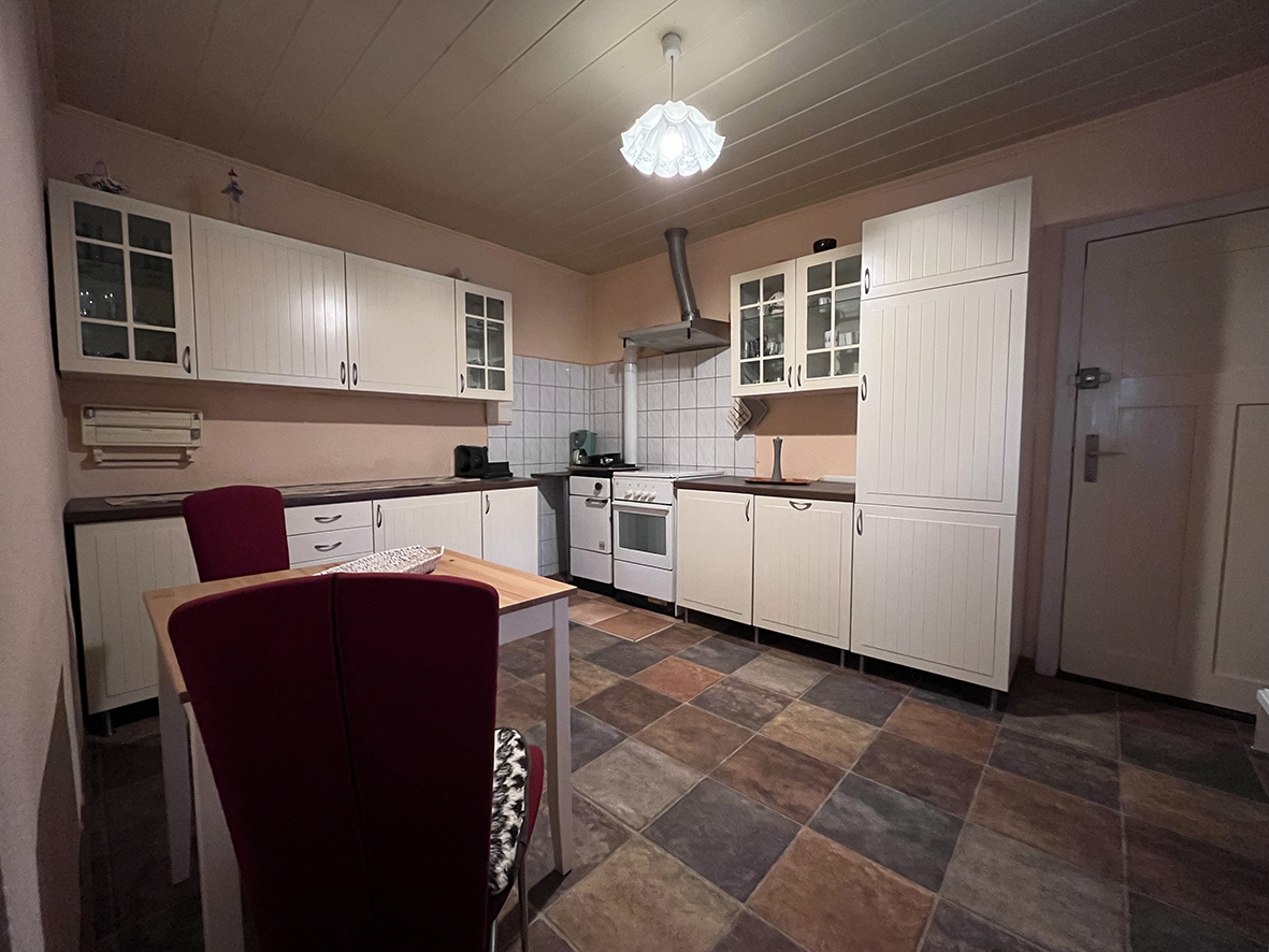 PROVISIONSFREI| Kleines Haus auf 714 m² Grundstück zum Sanieren und Modernisieren in Cottbus!