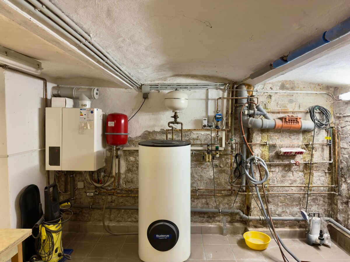 RESERVIERT | Einfamilienhaus mit Einlieger-Option & modernem Studio – perfekt für Familien