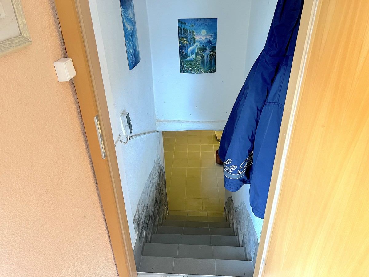 RESERVIERT | Einfamilienhaus mit Einlieger-Option & modernem Studio – perfekt für Familien