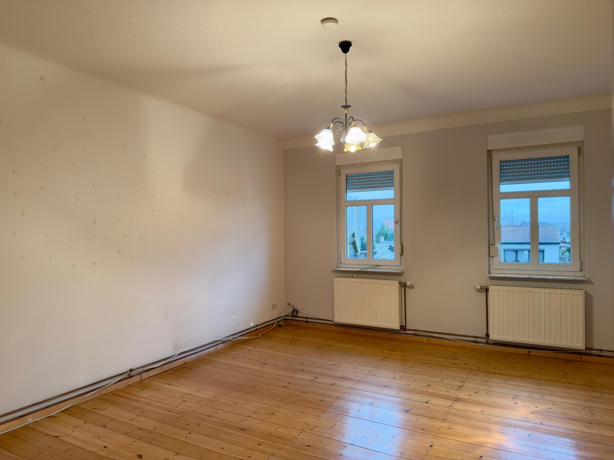 RESERVIERT | Einfamilienhaus mit Einlieger-Option & modernem Studio – perfekt für Familien