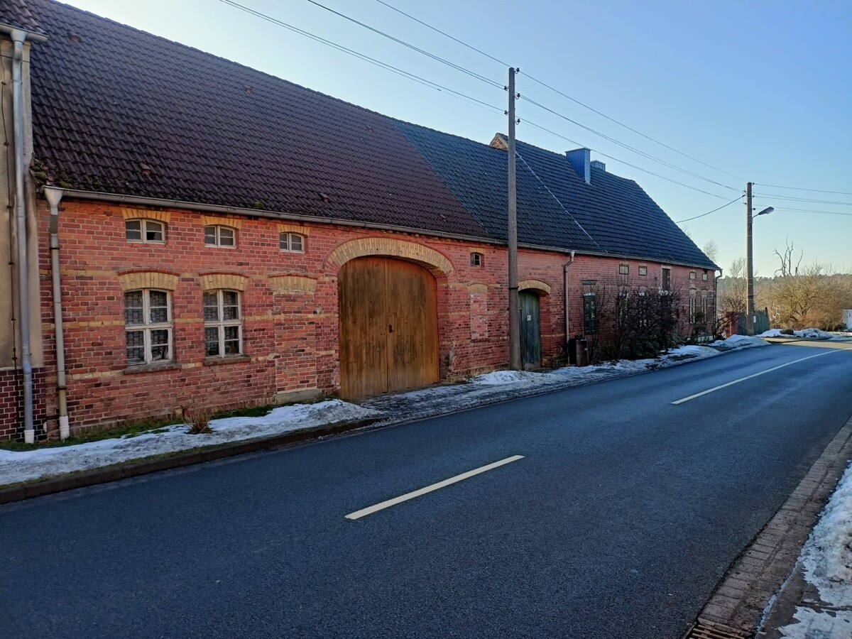 RESERVIERT| Haus mit Geschichte - Wohnen auf 230 m2 plus Ausbauoption - ca. 9300 m2 Grundstück