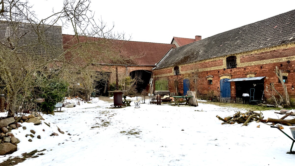 RESERVIERT| Haus mit Geschichte - Wohnen auf 230 m2 plus Ausbauoption - ca. 9300 m2 Grundstück
