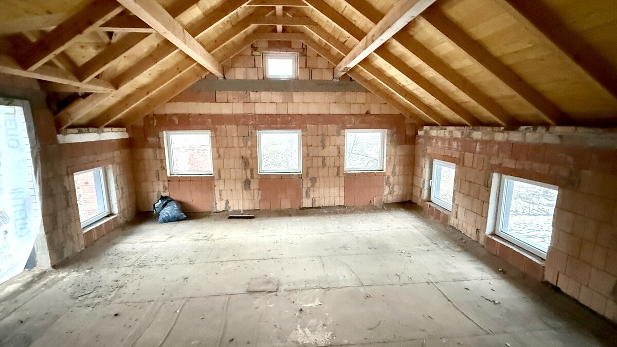 RESERVIERT| Haus mit Geschichte - Wohnen auf 230 m2 plus Ausbauoption - ca. 9300 m2 Grundstück