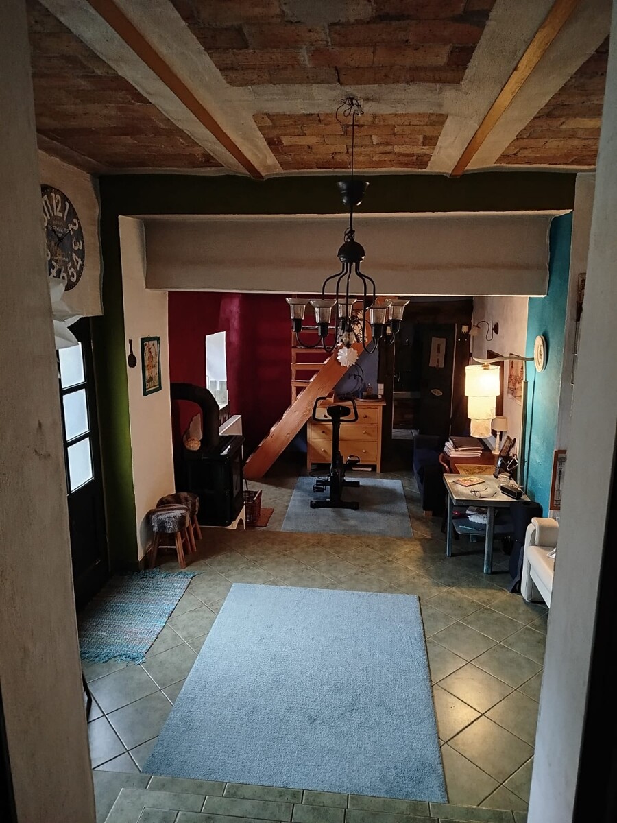 RESERVIERT| Haus mit Geschichte - Wohnen auf 230 m2 plus Ausbauoption - ca. 9300 m2 Grundstück