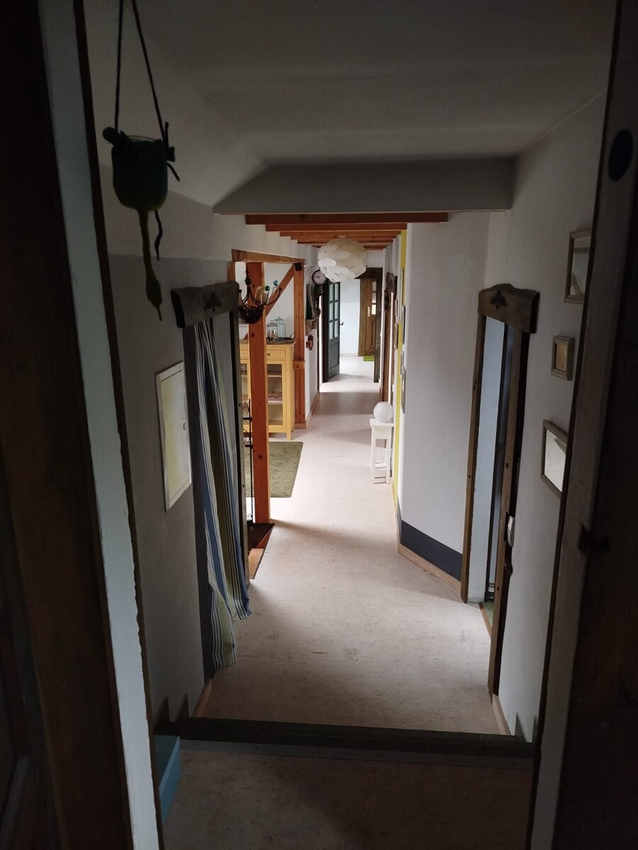 RESERVIERT| Haus mit Geschichte - Wohnen auf 230 m2 plus Ausbauoption - ca. 9300 m2 Grundstück