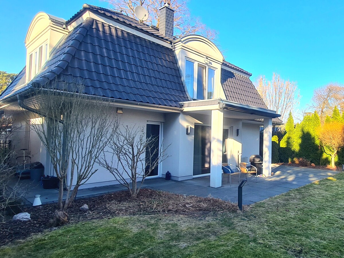 Exklusive Stadtvilla + Gästehaus | 2013, 156 m² + 45 m², Erdwärme, Top-Ausstattung, Südgrundstück