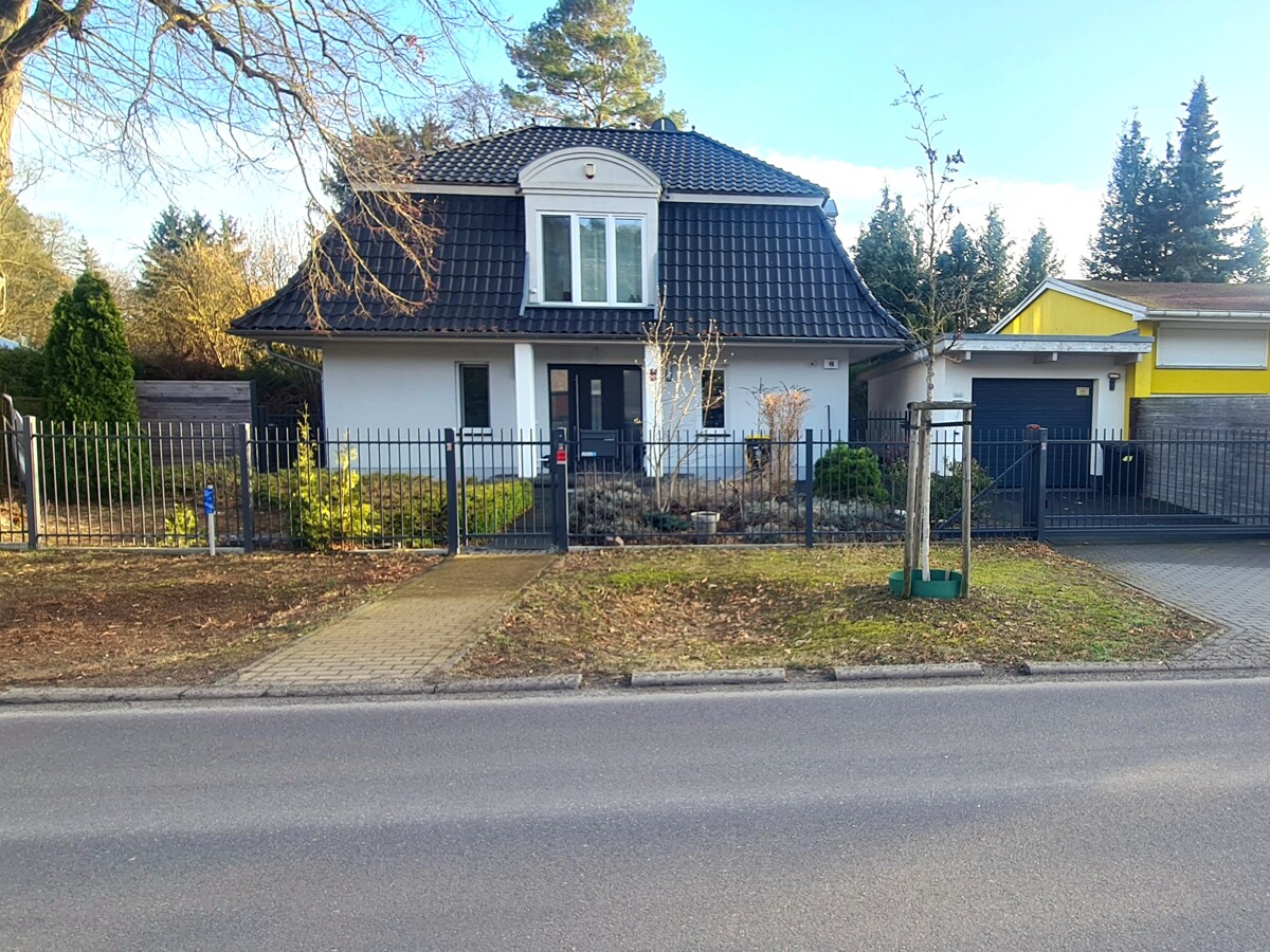 Exklusive Stadtvilla + Gästehaus | 2013, 156 m² + 45 m², Erdwärme, Top-Ausstattung, Südgrundstück