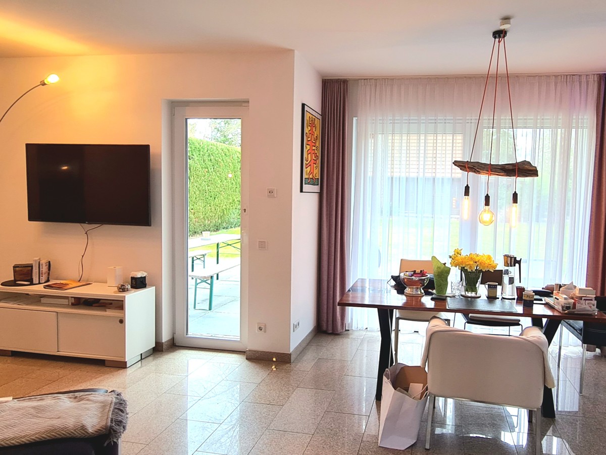 Exklusive Stadtvilla + Gästehaus | 2013, 156 m² + 45 m², Erdwärme, Top-Ausstattung, Südgrundstück