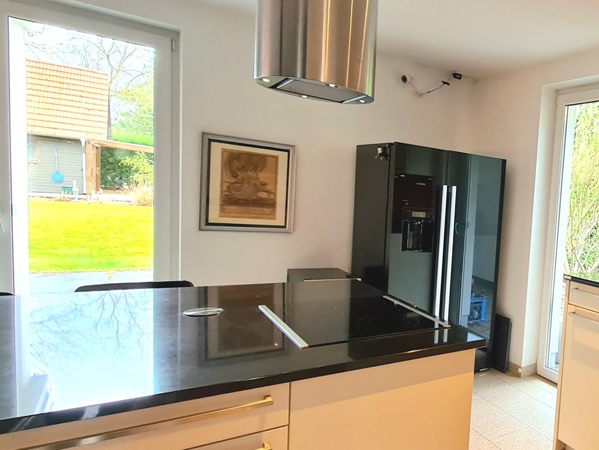 Exklusive Stadtvilla + Gästehaus | 2013, 156 m² + 45 m², Erdwärme, Top-Ausstattung, Südgrundstück
