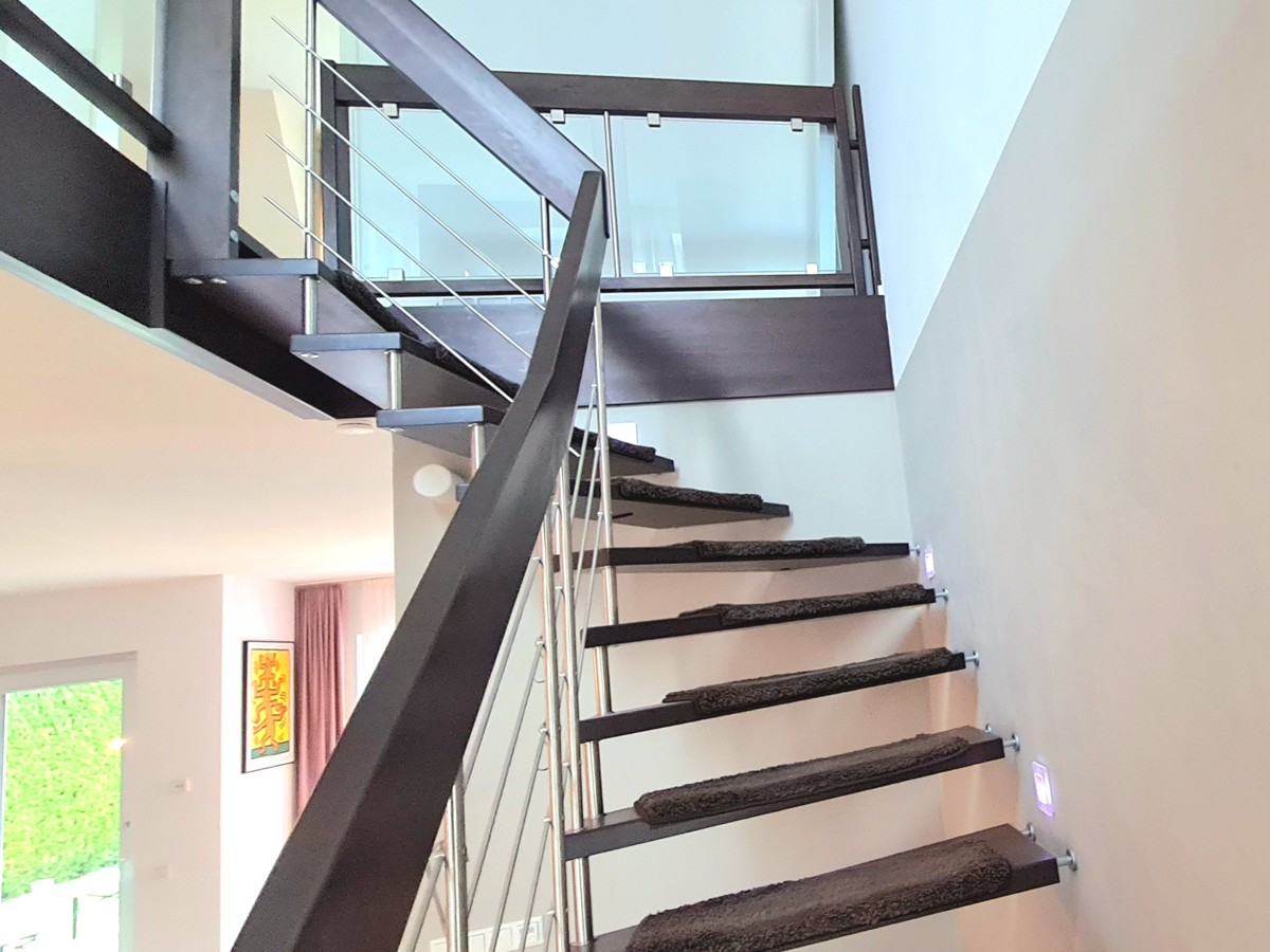 Exklusive Stadtvilla + Gästehaus | 2013, 156 m² + 45 m², Erdwärme, Top-Ausstattung, Südgrundstück