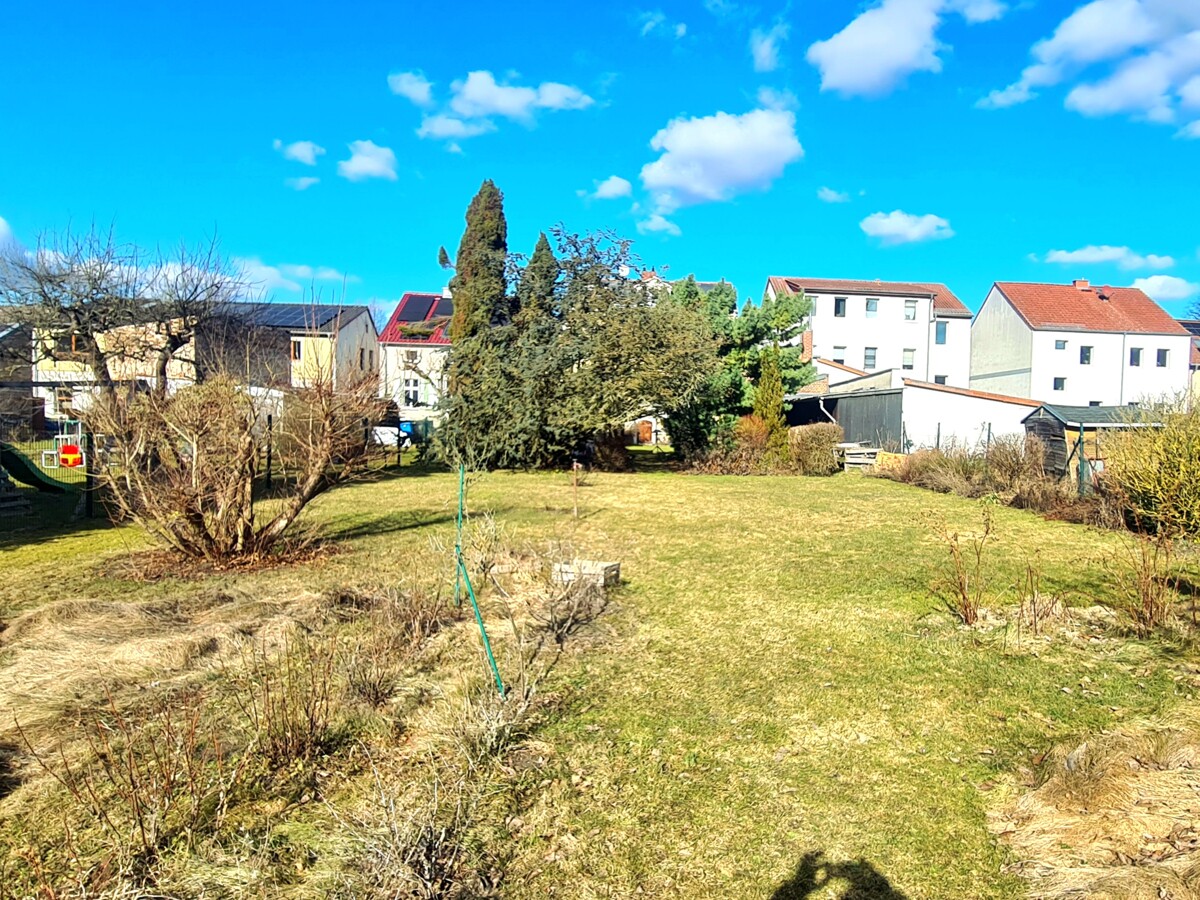 Stilvolle Stadtvilla 170m² mit großem 1383m² Sonnengrundstück in Südlage, viel Potential,
