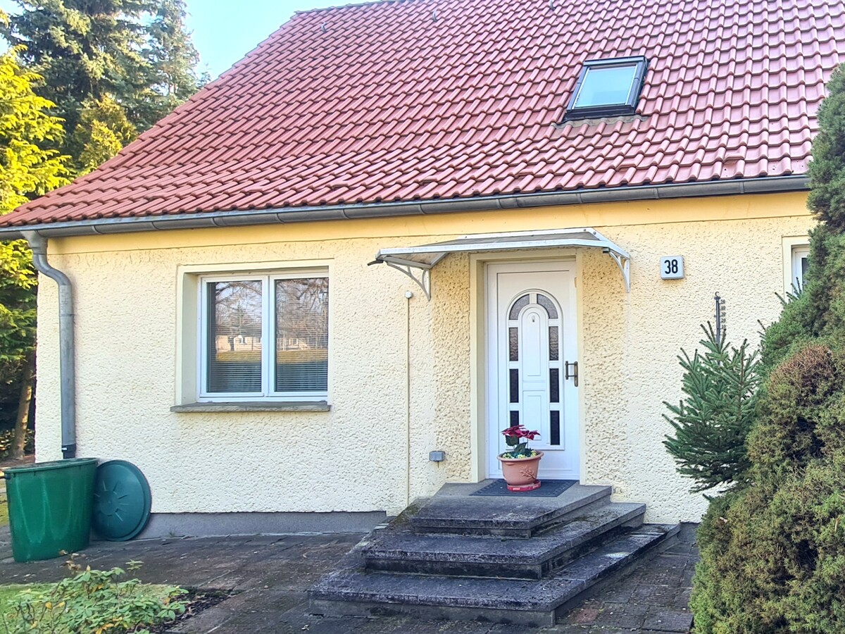 NEUER PREIS|1.056m² Sonnengrundstück in Südlage, charmante Einfamilienhaus, Garage, viel Nebengelass