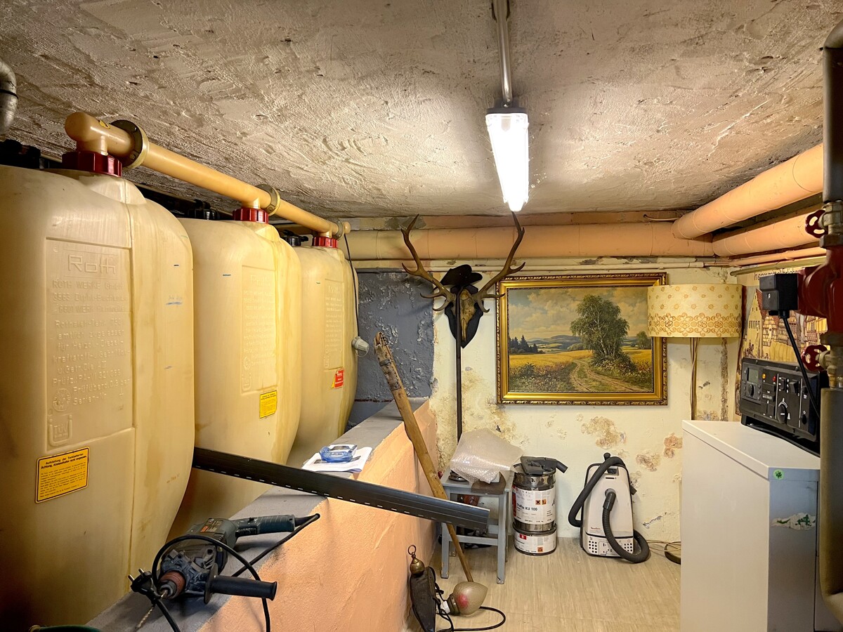 NEUER PREIS|1.056m² Sonnengrundstück in Südlage, charmante Einfamilienhaus, Garage, viel Nebengelass