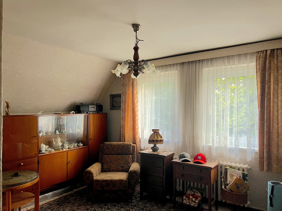 NEUER PREIS|1.056m² Sonnengrundstück in Südlage, charmante Einfamilienhaus, Garage, viel Nebengelass