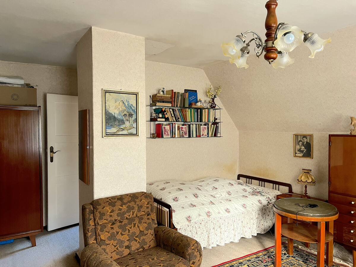 NEUER PREIS|1.056m² Sonnengrundstück in Südlage, charmante Einfamilienhaus, Garage, viel Nebengelass