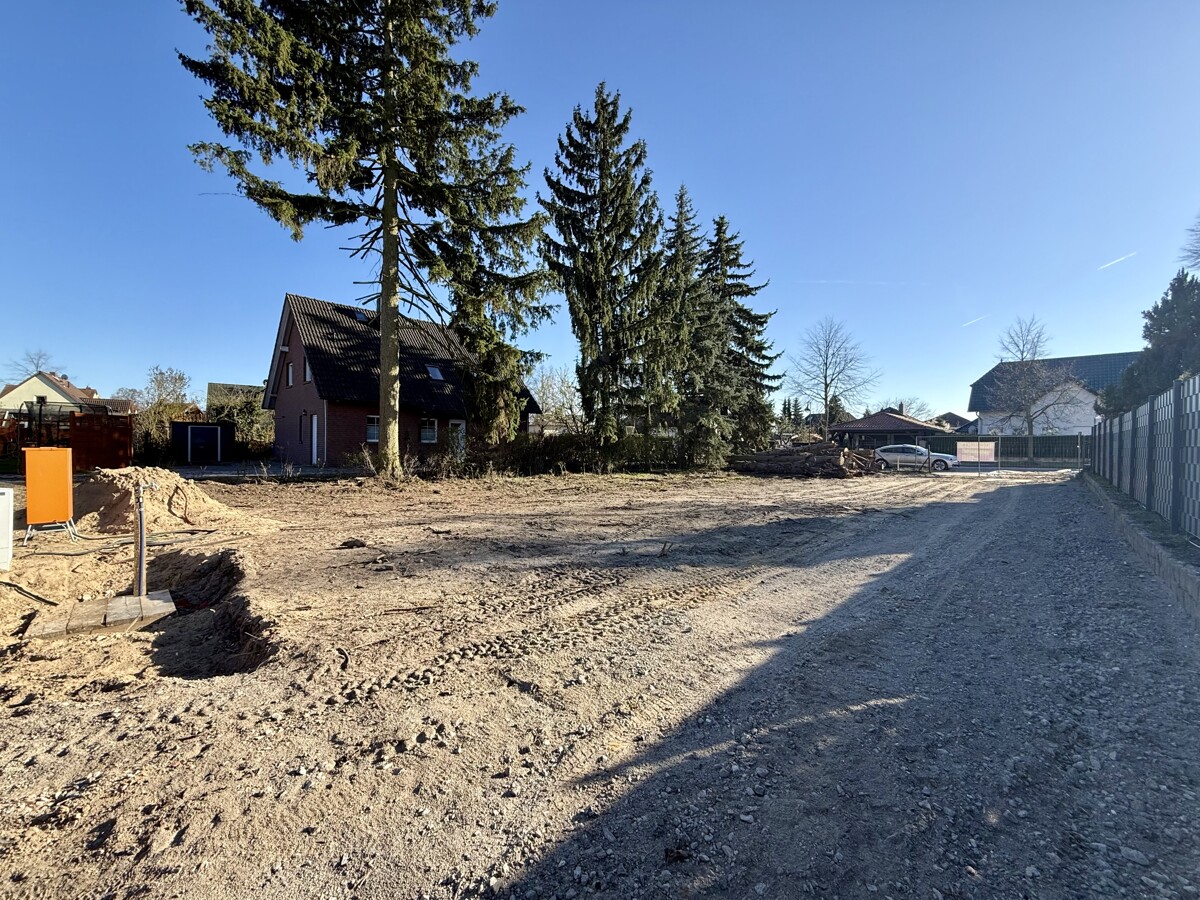 OHNE BAUBINDUNG | Provisionsfreies Grundstück für EFH und ZFH in Ahrensfelde