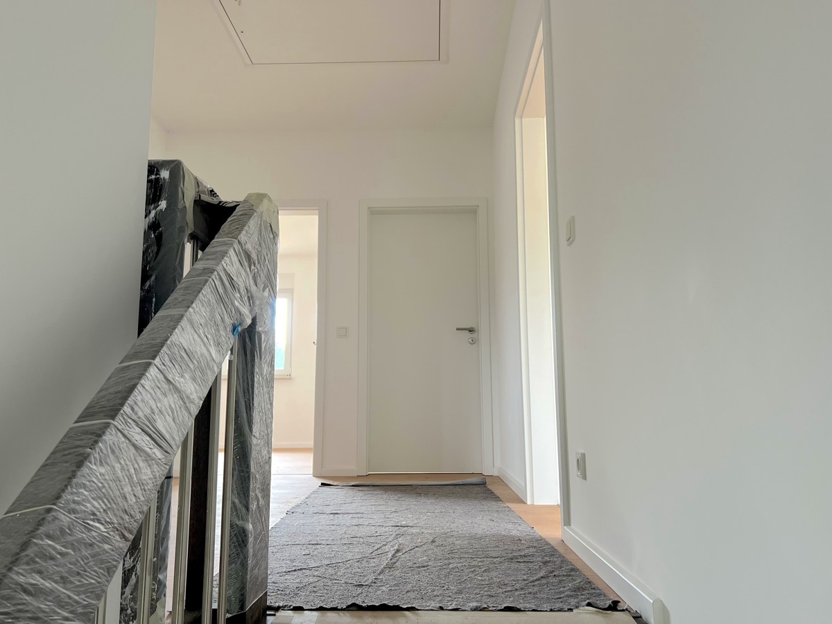 PROVISIONSFREI |Erstbezug von 200 m² Villa mit Balkon, Dachterrassen-Garage und 1.129 qm Garten