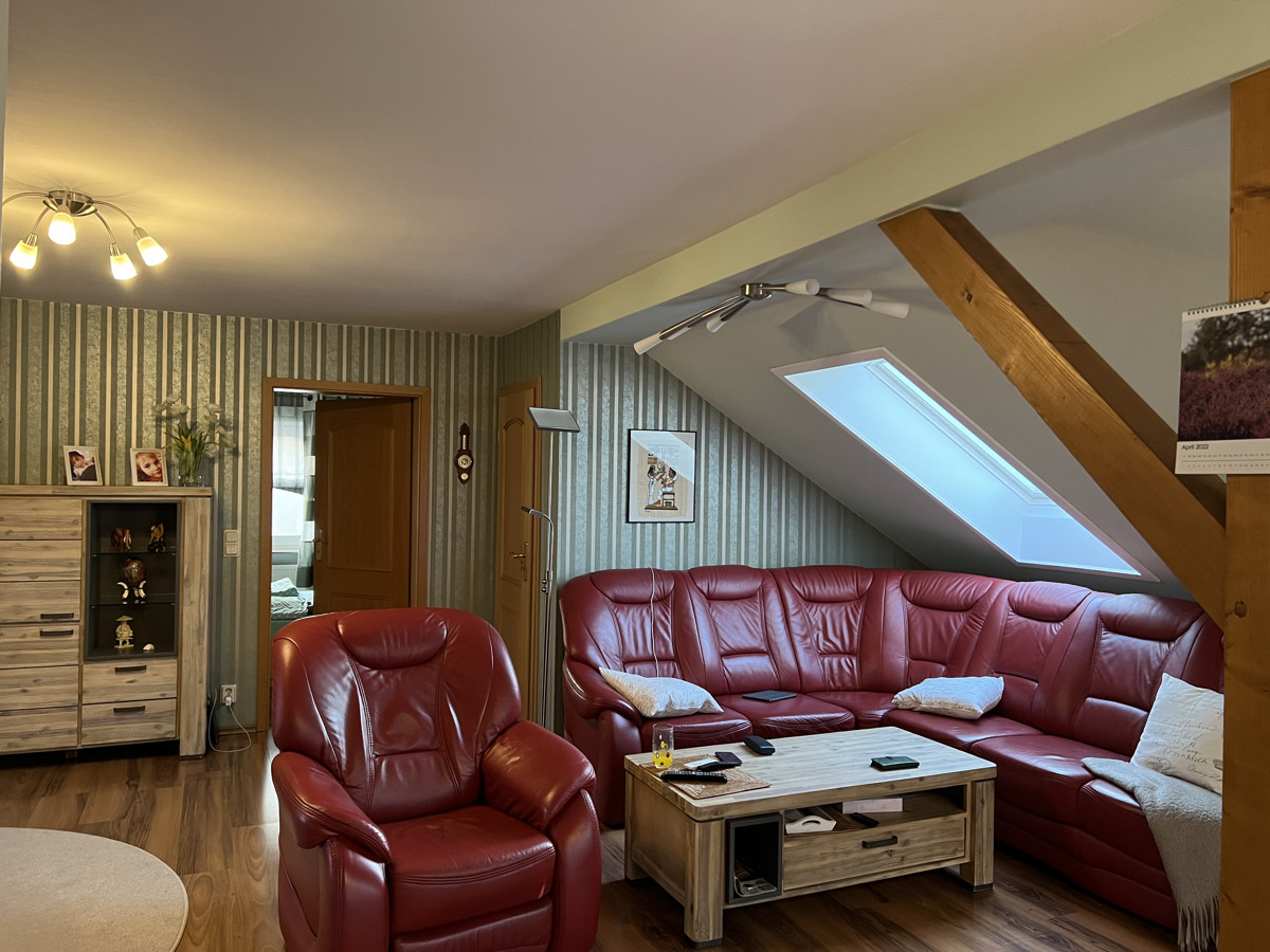 Charmantes, Modernisiertes Bauernhaus mit Scheune und Keller