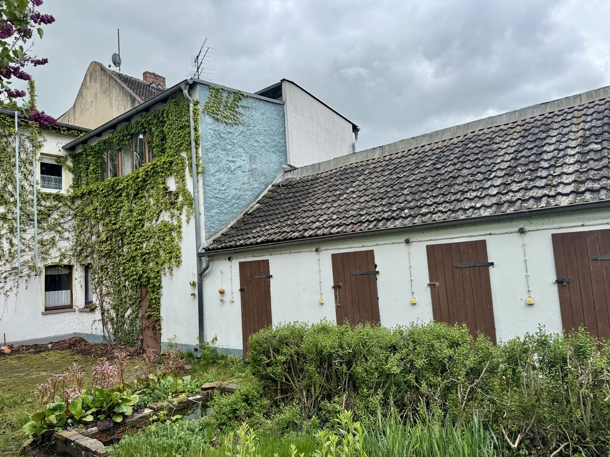 PROVISIONSFREI | Familienidyll mit Elbblick: 7-Zimmer-Haus mit Einliegerwohnung & Garten