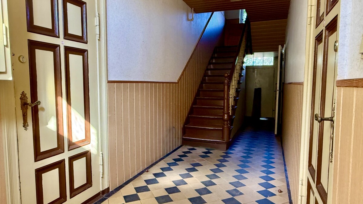 PROVISIONSFREI | Familienidyll mit Elbblick: 7-Zimmer-Haus mit Einliegerwohnung & Garten